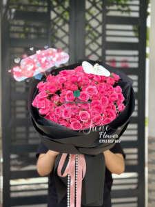 Một bó hoa sofia sang và ngọt ngào