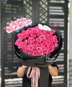 Một bó hoa sofia sang và ngọt ngào