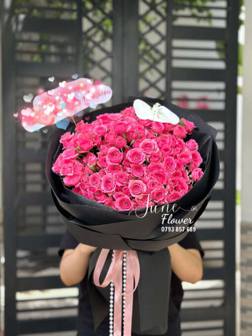 Một bó hoa sofia sang và ngọt ngào